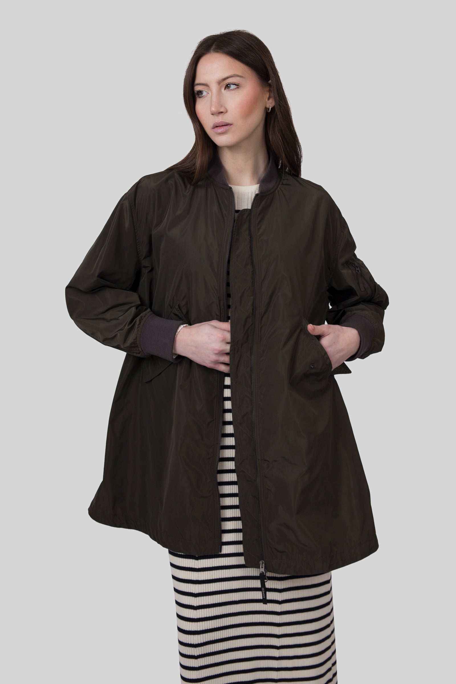 Aspesi Giubbotto Bombo In Poliestere Tecnico Verde Militare Donna - 3