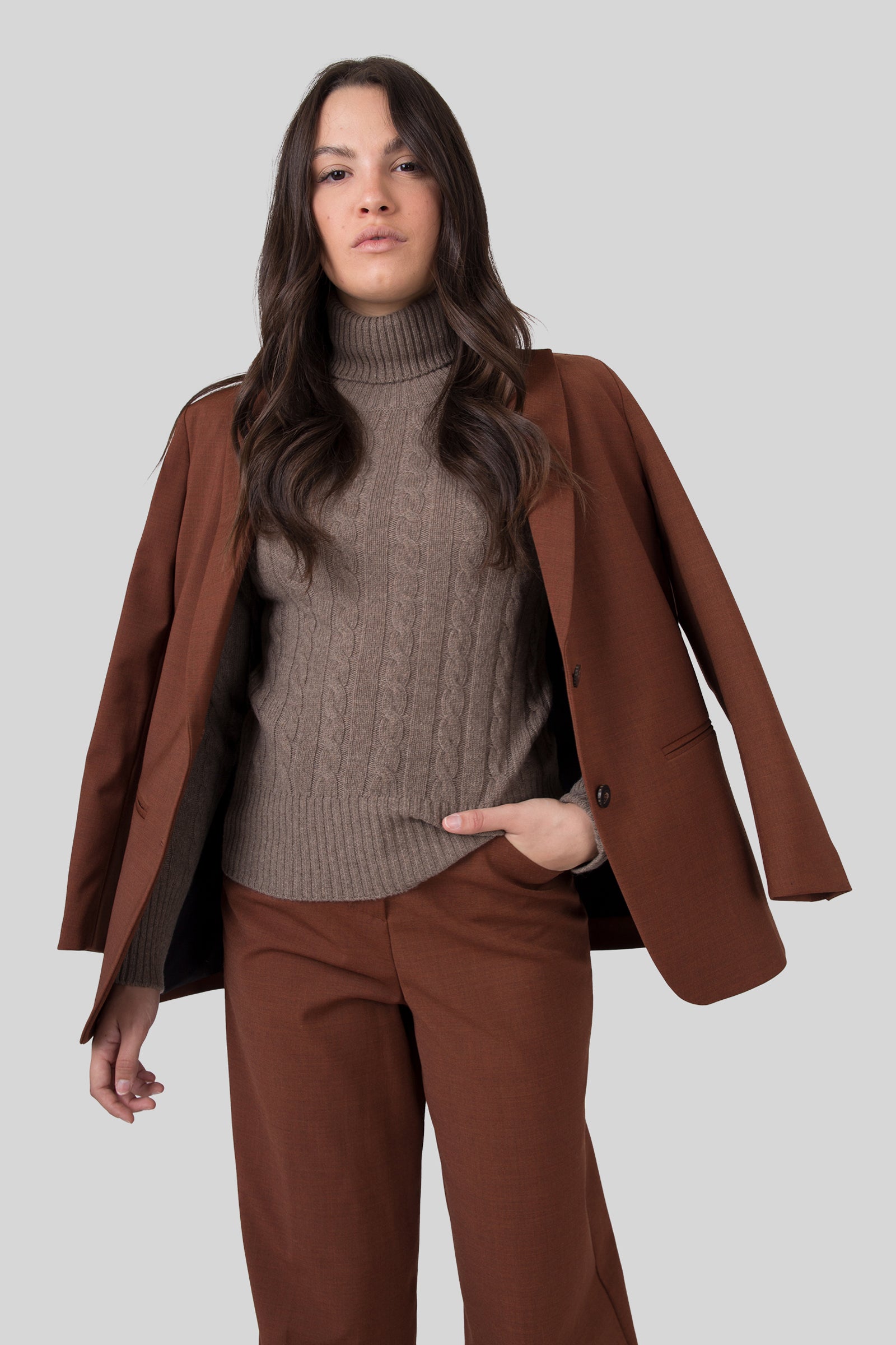 Grifoni Maglia Trecce Collo Alto Noce Donna - 7