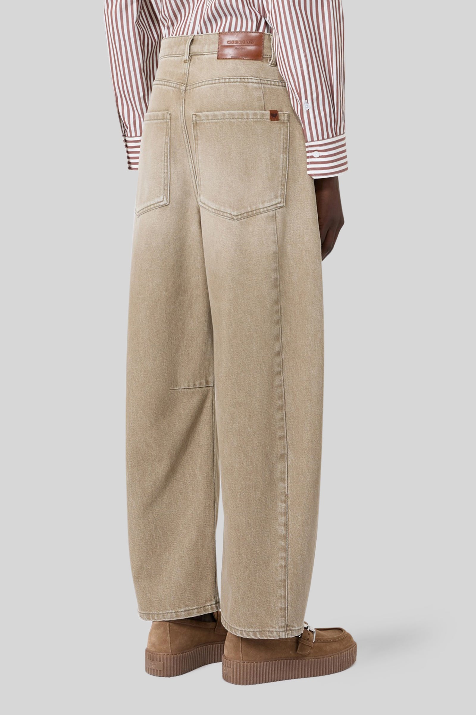 Arcadia Barrel-leg Jeans In Distressed Denim - 3