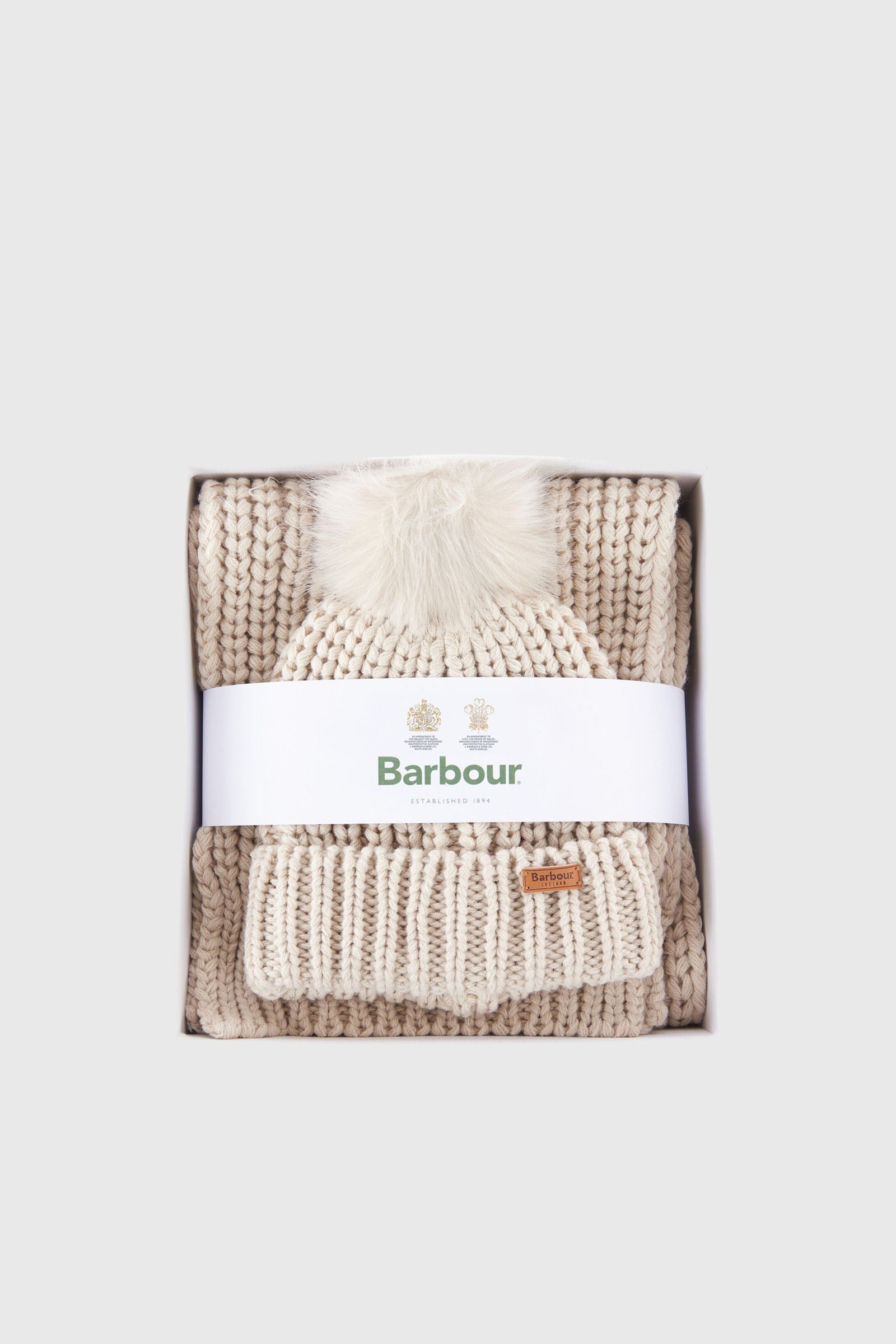 Barbour Saltburn Beanie & Scarf Set Wool Pearl White Woman | Penelope47.com