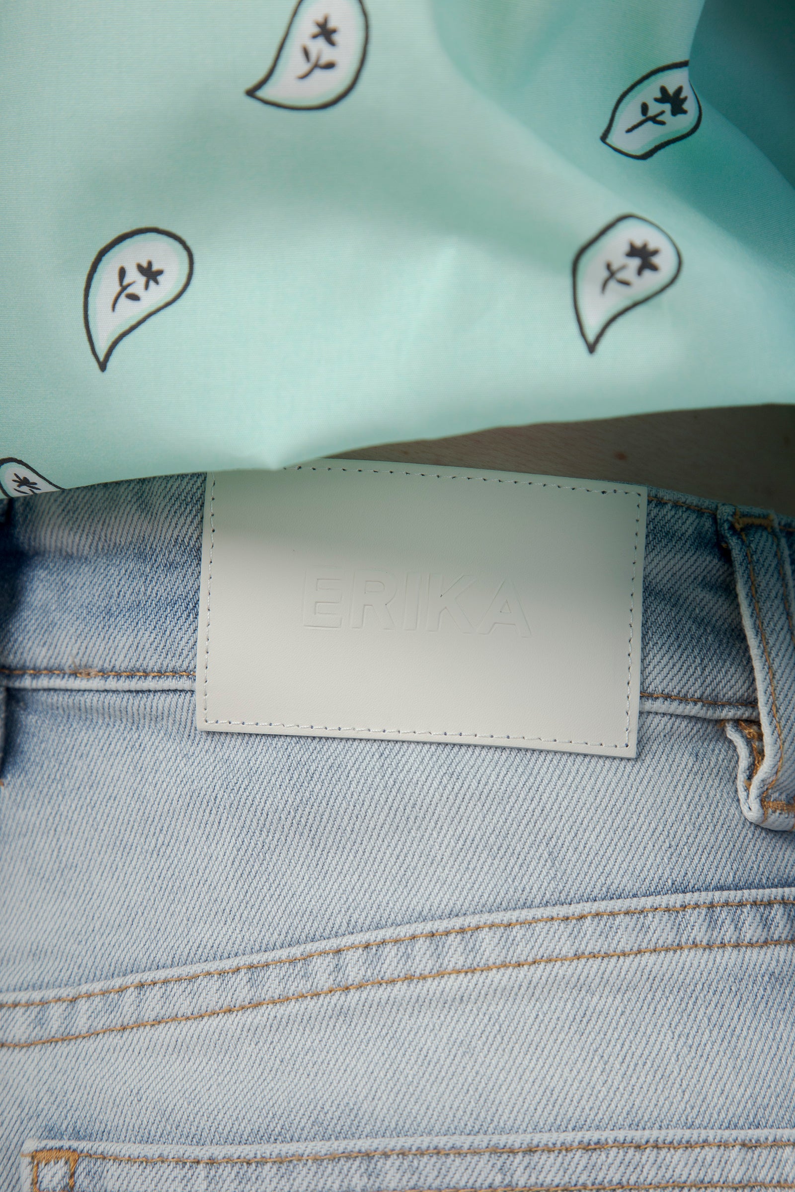 Robin Jeans - 4