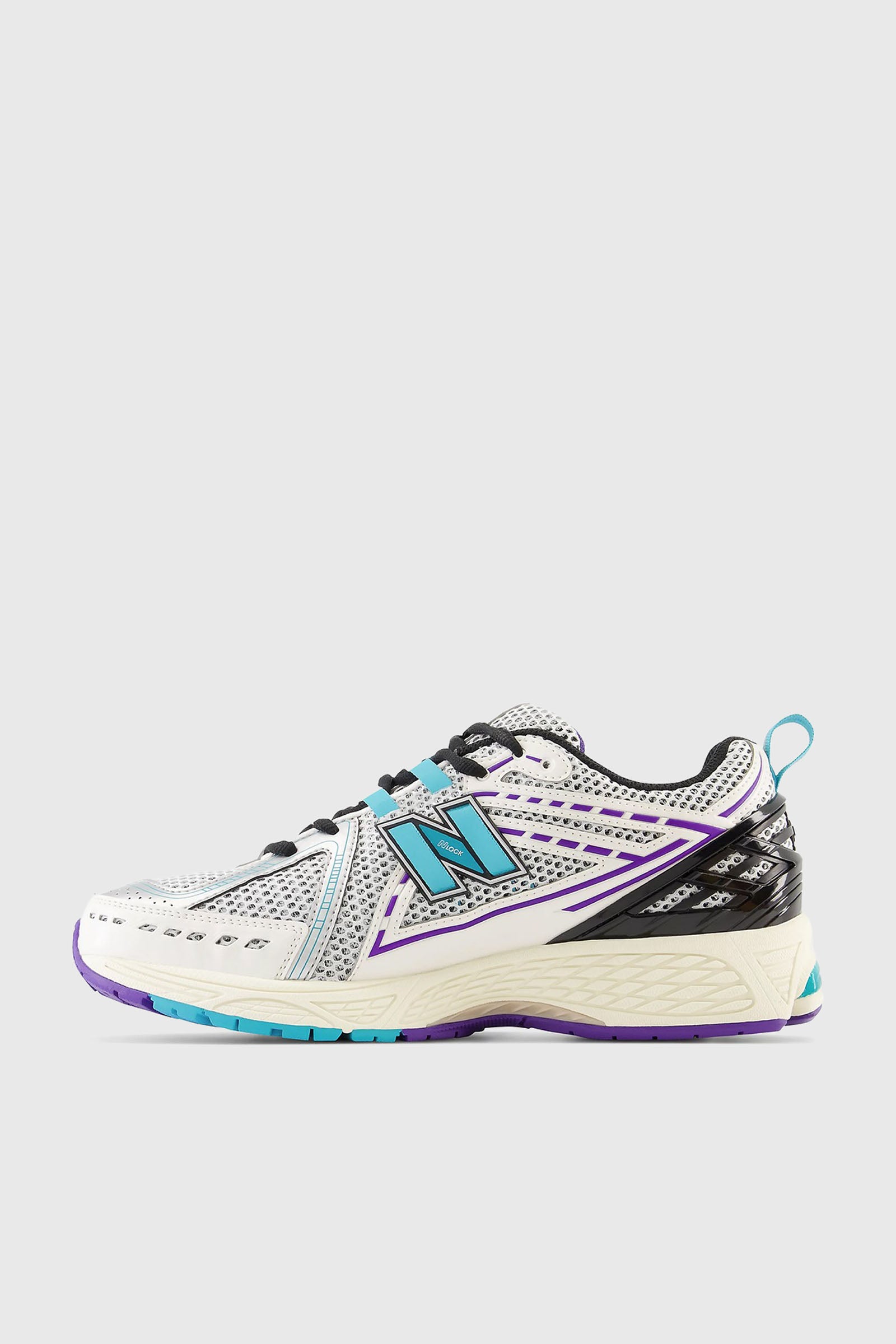 New Balance Synthetic Silver Sneakers - 6