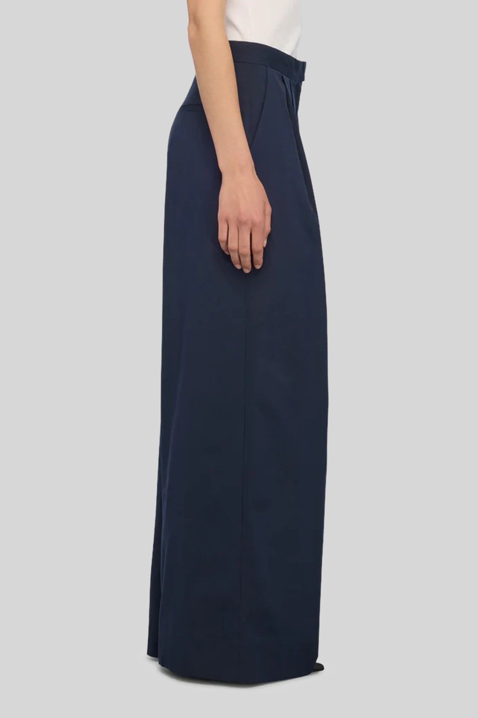 Camelia Pant - 4
