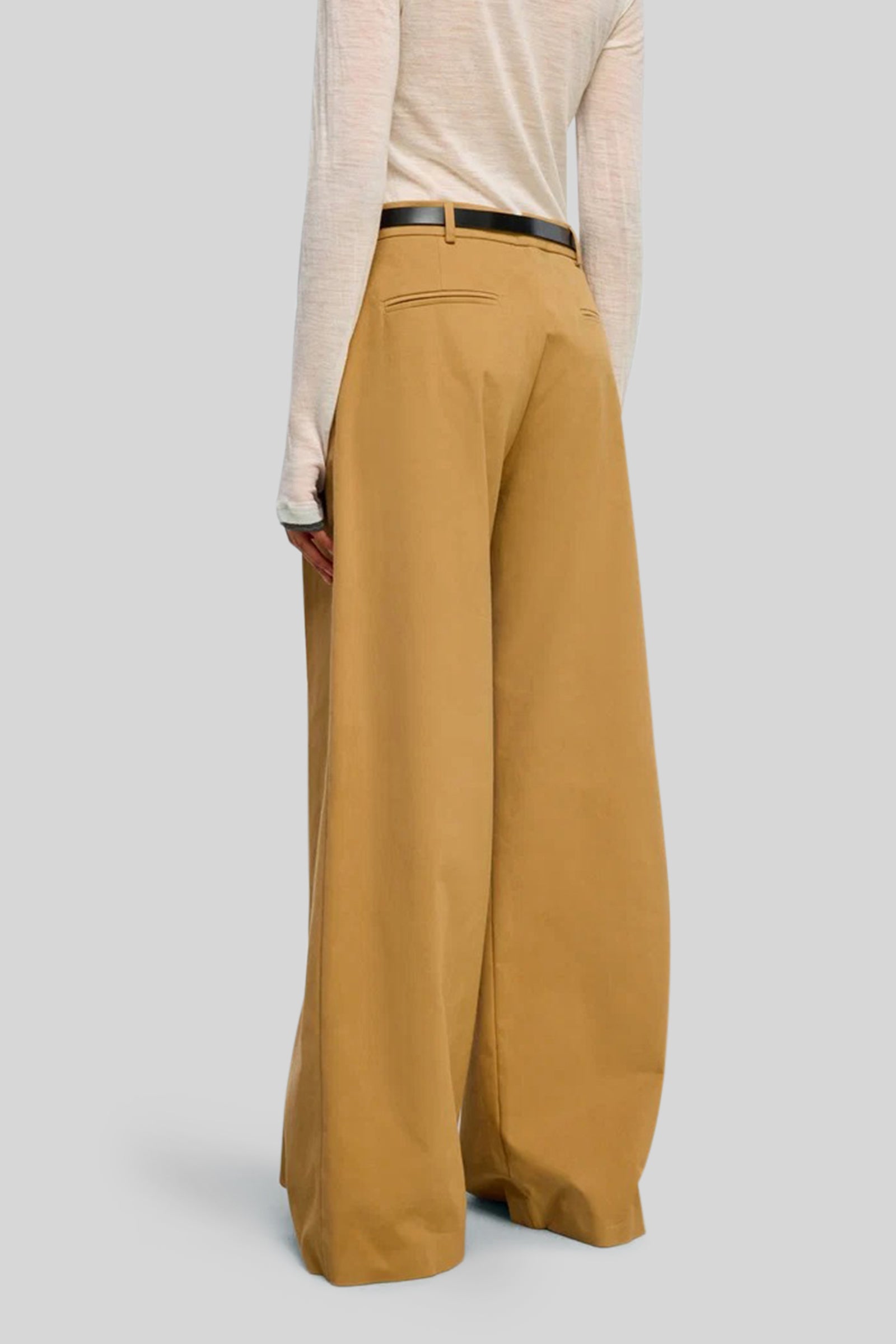 Emily Pant - 3
