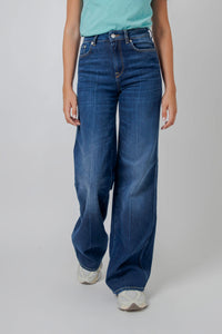 Pretender Jeans department five