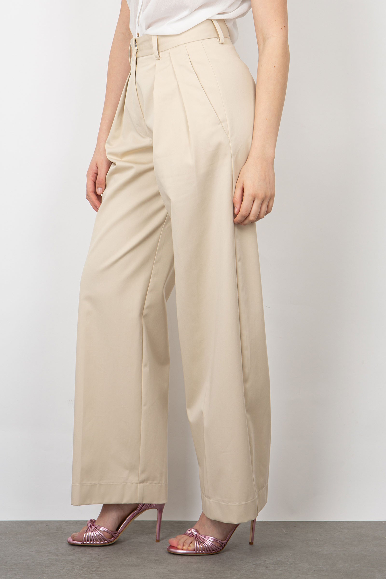 Forte Forte Pleated Trousers in Sand Cotton - 5