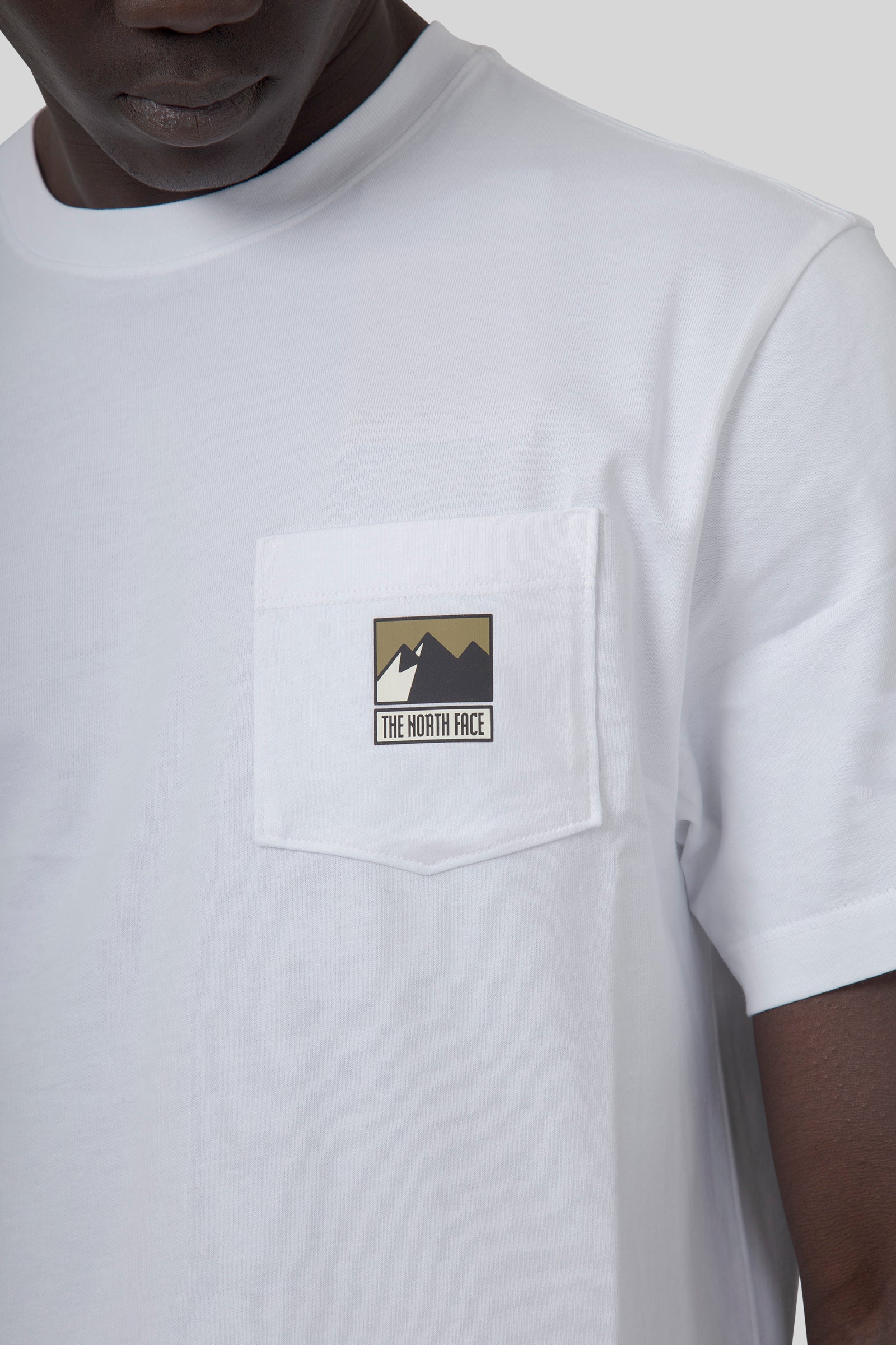 The North Face T-shirt Mountain Logo Relaxed Bianco Uomo - 4
