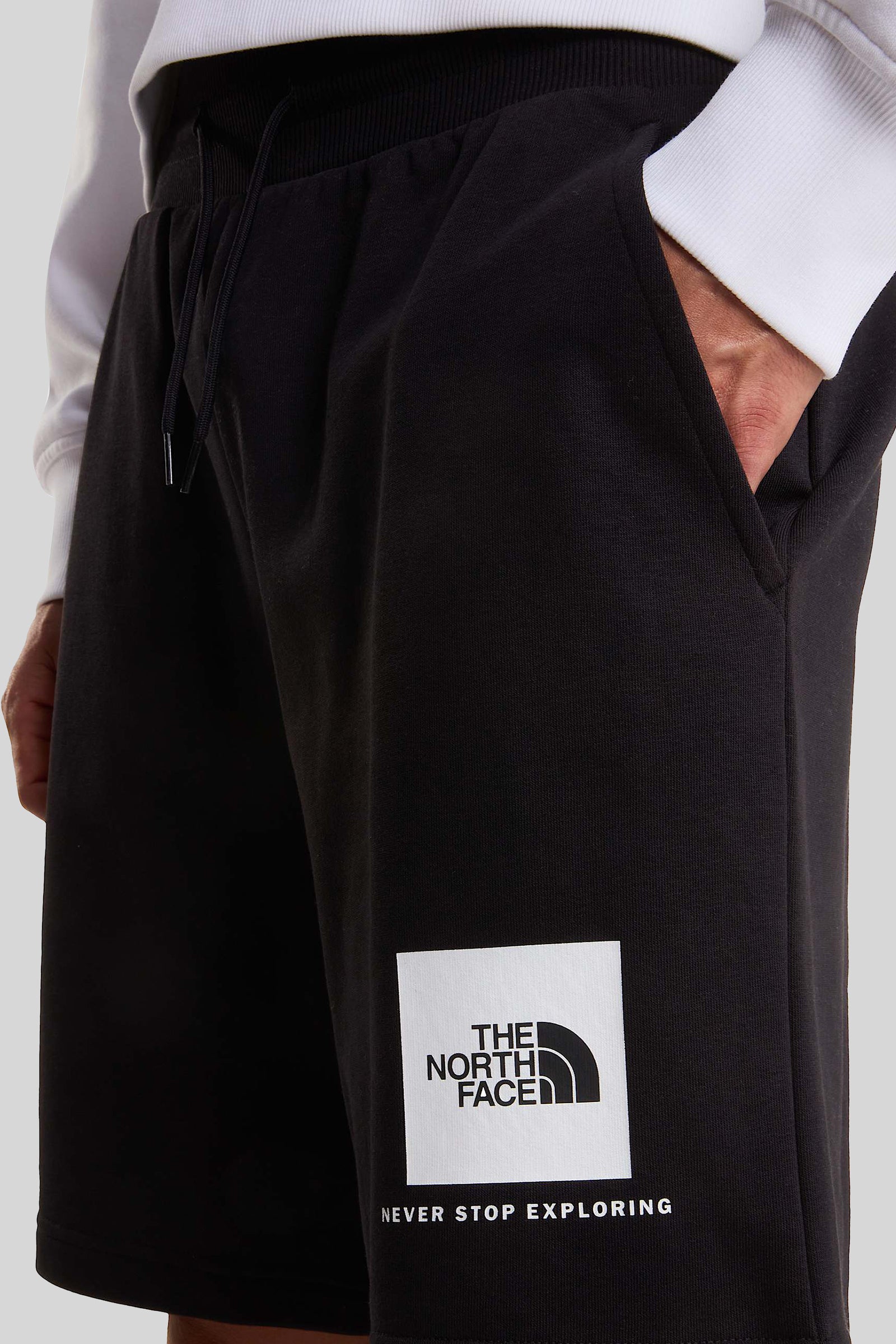 The North Face Shorts Nse Box Light Regular Nero Uomo - 2