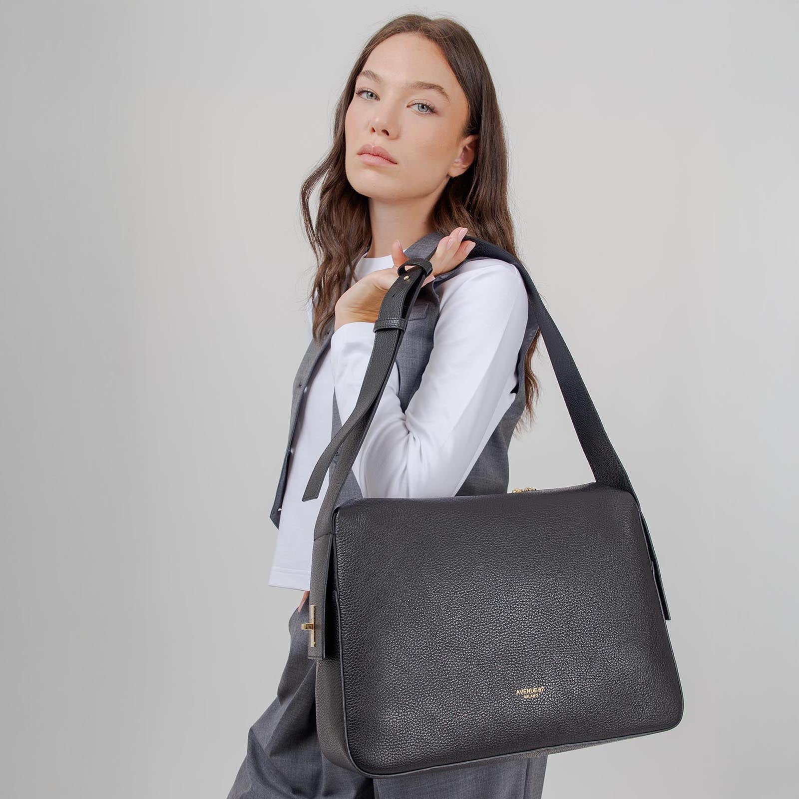 Avenue 67 Borsa Essential Nero Donna - 3